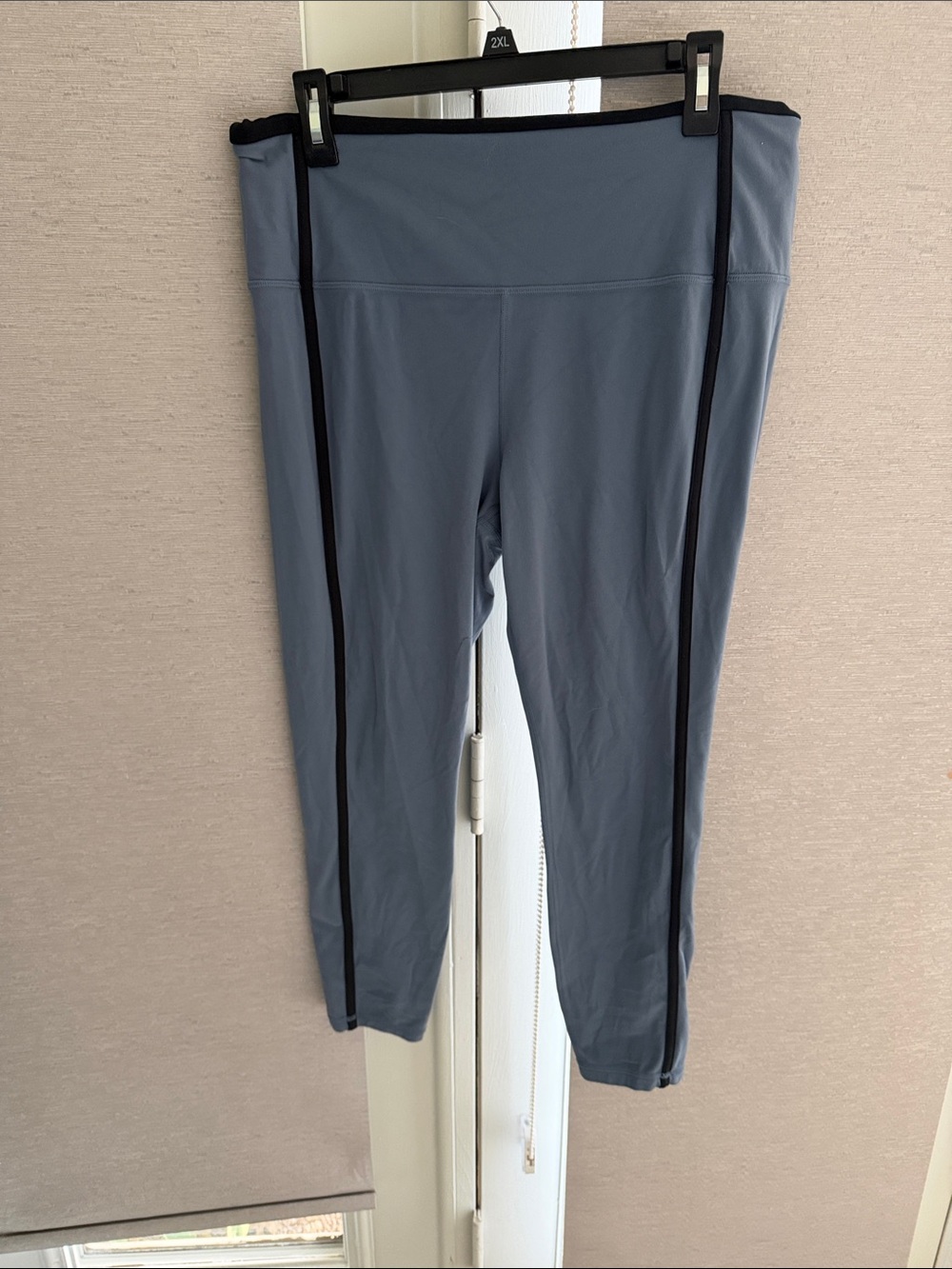 Athleta Ultra High Rise Elation 7/8 Tights in blue